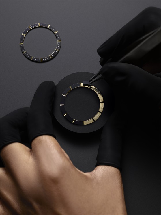 Tambour Yellow Gold Onyx © Louis Vuitton