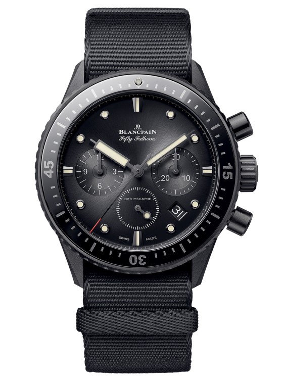 Bathyscaphe en céramique, 43,6 mm de diamètre, mouvement automatique avec date par guichet et fonction chronographe flyback, bracelet en toile de type NATO. CHF 16'900 © Blancpain