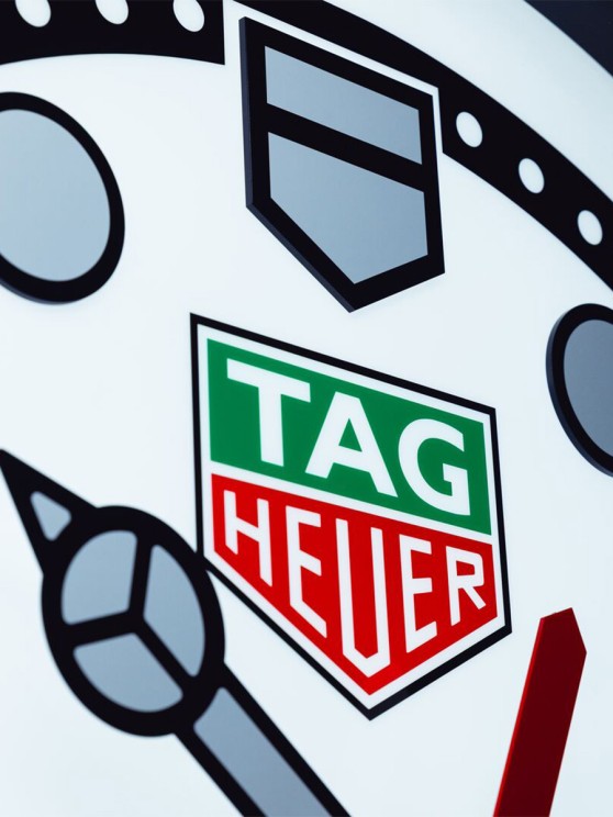 Pitlane Clock © TAG Heuer
