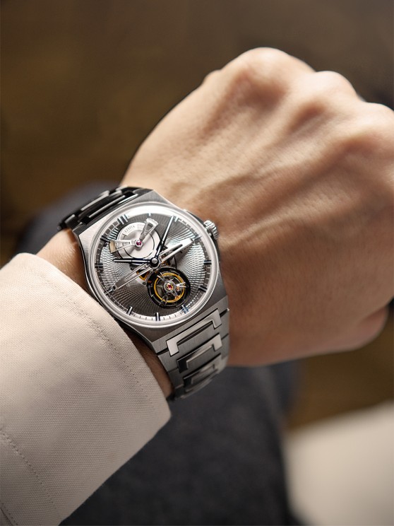 Antarctique Tourbillon Secret Alloy © Czapek