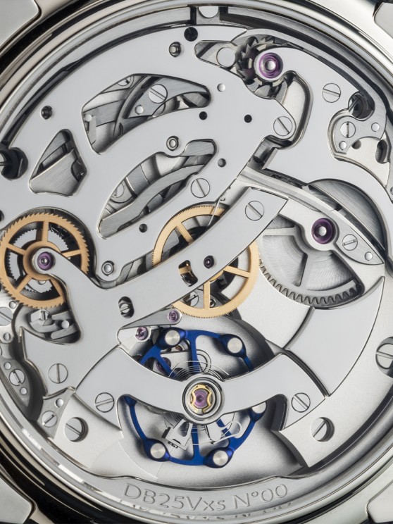 DB25 Monopusher Chronograph © De Bethune