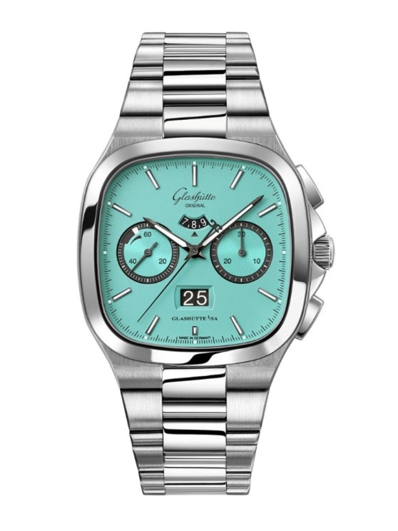 Seventies Chronograph Swimming Pool © Glashütte