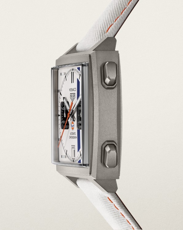 Monaco Chronograph x Gulf © TAG Heuer