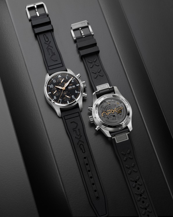 Pilot's Watch Chronograph APXGP (réf IW378009) et Pilot's Watch Chronograph 41 APXGP (REF.&nbsp;IW388116) © IWC