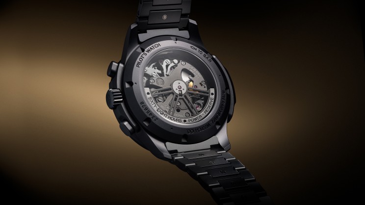 Montre d’aviateur Chronographe Performance Calendrier Perpétuel Digital Date mois © IWC Schaffausen