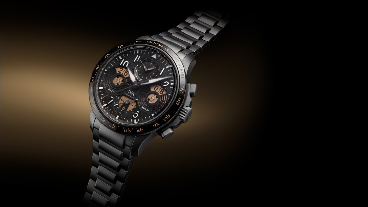 Montre d’aviateur Chronographe Performance Calendrier Perpétuel Digital Date mois © IWC Schaffausen