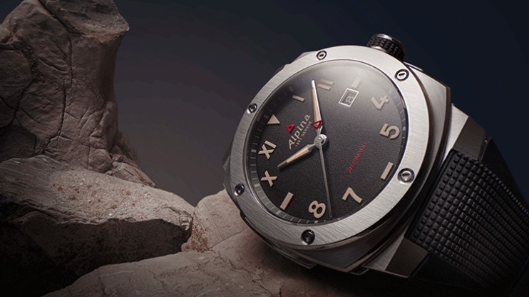The Alpiner Extreme Automatic  © Alpina
