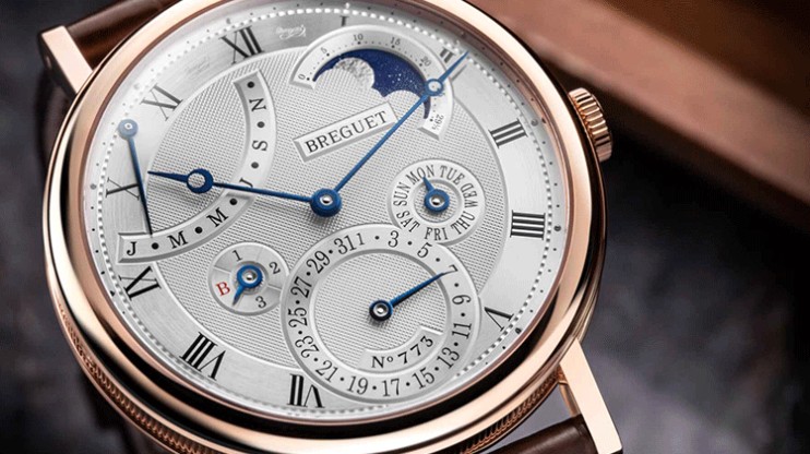 Classique 7327 Perpetual Calendar © Breguet