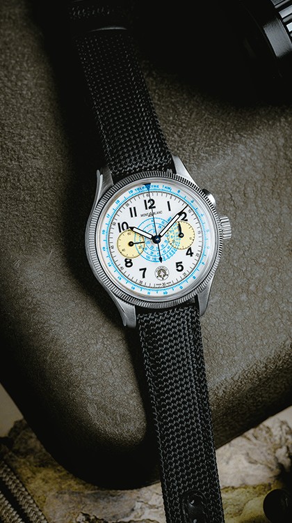 1858 Minerva Monopusher Chronograph “Blue Arrow” P.05 © Montblanc