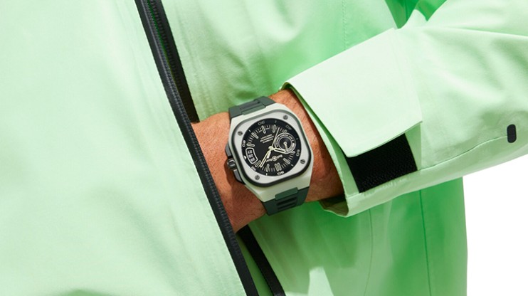 BR-X5 Green Lum © Bell & Ross